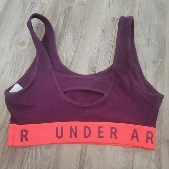 Under rour sports bra - Picture 2 of 3